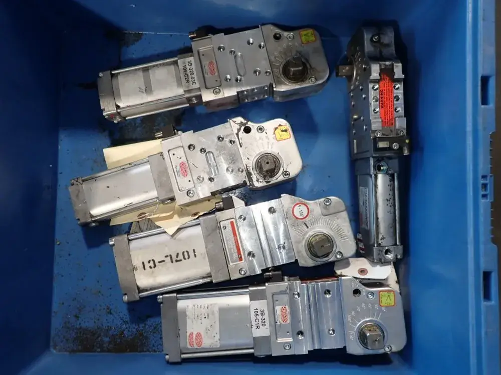 Used DESTACO 82M3N23006NL81 Clamps | HGR 24 #732117