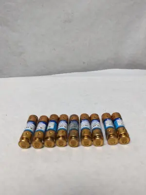 New | in-Stock LITTELFUSE FLNR-30 Miscellaneous Equipment (Electrical & Power) | Surplus Asset Holdings #1196806