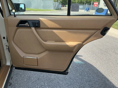Used 1986 MERCEDES-BENZ 300E Cars Michigan US | Miedema Asset Management Group #1322375
