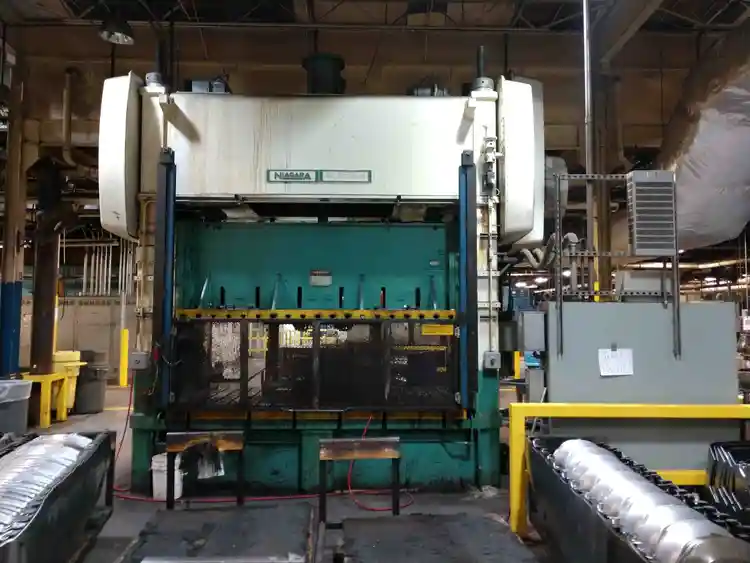 Used 1988 NIAGARA SC2-250 Straight Side Presses | Presses for Industry #406973
