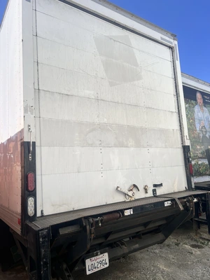USED 2020 HINO 260 BOX