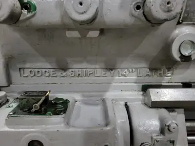16" x 21" Lathe w/ Tooling & Accessories