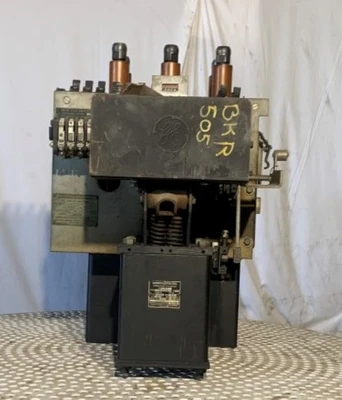 GE Circuit Breaker K143, 600A, 7500V, EO/DO, 110VDC Control