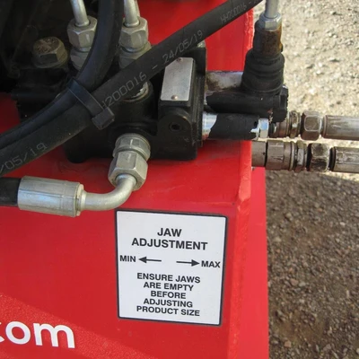 USED 2019 RED RHINO CRUSHERS 2000