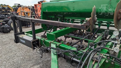 USED JOHN DEERE 750