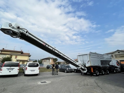 Blend C022 Live Bottom Material Handler | Iron Listing (5)