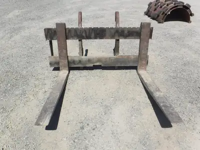 Used CATERPILLAR IT Pallet Forks California US | Western Trencher & Equipment, Inc. #1497680