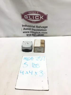 Allen-Bradley 800F-1PP Plastic Enclosure Ser A Type 4.4X IP66