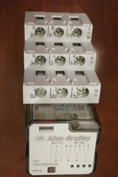 Used TELEMECANIQUE 700-HB33Z2  + 700-HN153 +700-ADL1R PLC Processors Arizona US | ASSET CONVERSION SPECIALISTS, INC. #310770