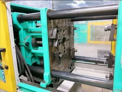 2015 ARBURG 570-2000-800 Molding Machine Injection Screw | Perry Equipment (2)