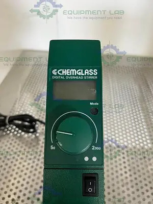 USED CHEMGLASS UNKNOWN MODEL DIGITAL OVERHEAD HOMAGINIZER  / STIRRER 2000 RPM