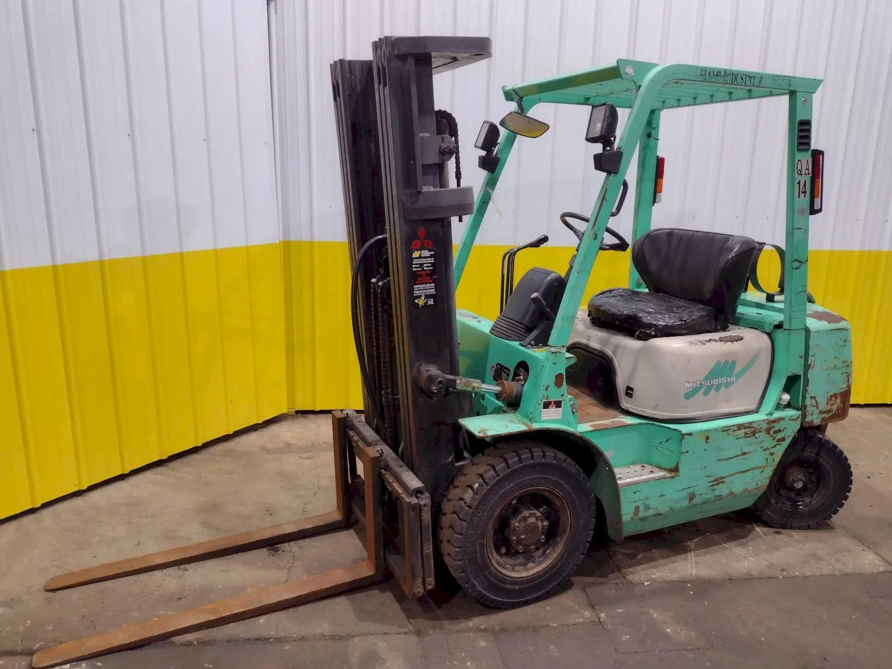 USED MITSUBISHI FG25
