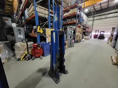 2 x 8" Cylinder & Frame, 36" Stroke 10,000 PSI