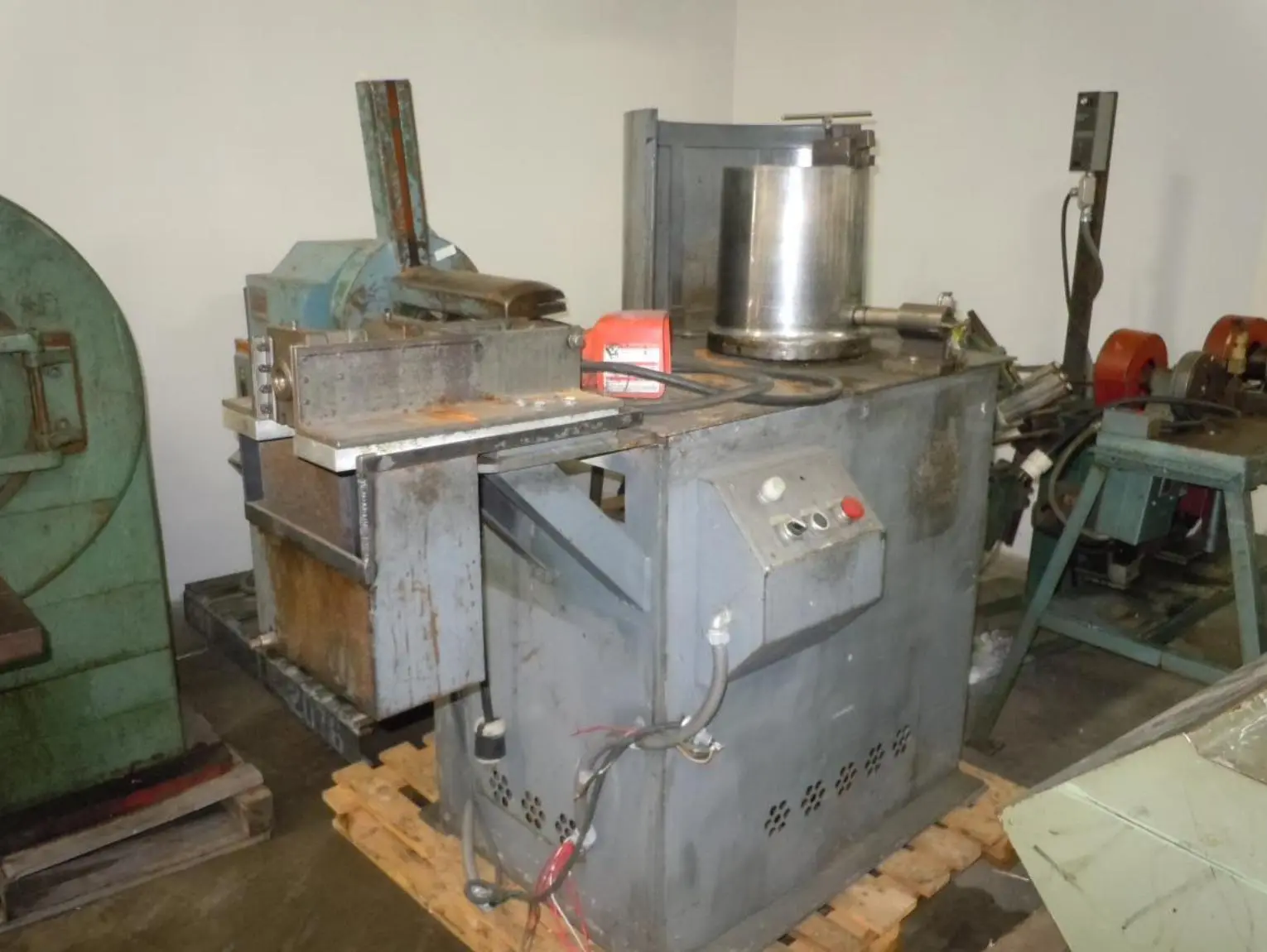 USED N. FERRARA 12" BULL BLOCK