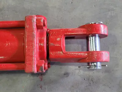 USED LION 2500 30TL24-150