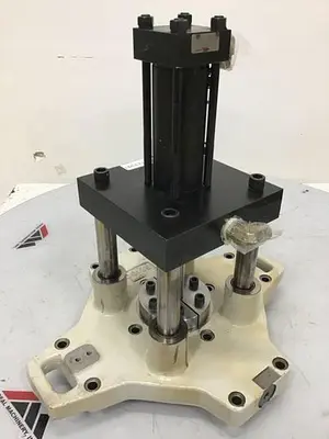 USED MILACRON 5240013