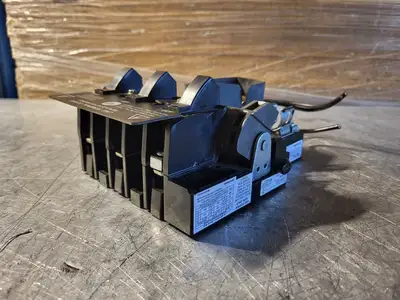 Used ALLEN-BRADLEY 1494F-D30 Switchgears British Columbia CA | Lenmark #239712
