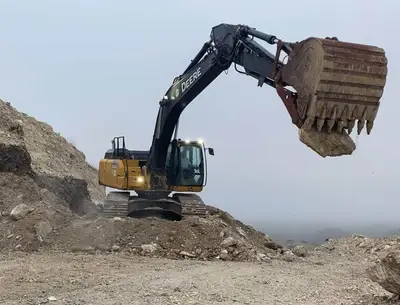 USED 2020 JOHN DEERE 300G LC