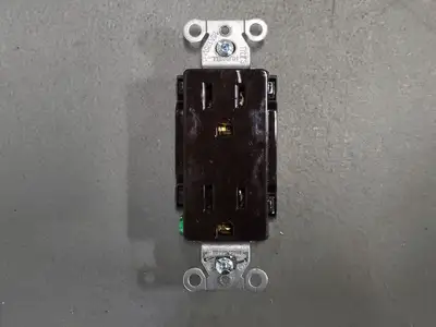 NEW HUBBELL DR15