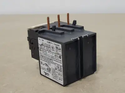 USED SCHNEIDER ELECTRIC LRD 16