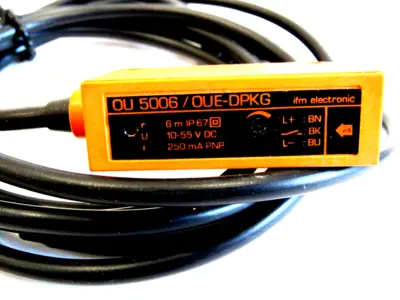 NEW IFM EFECTOR OU5006/OUE-DPKG PHOTOELECTRIC SENSOR OU5006OUEDPKG