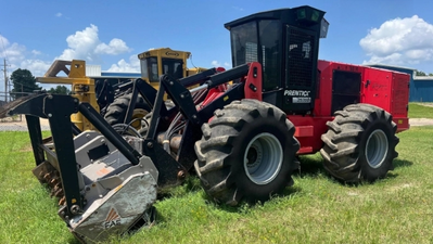 USED 2019 Prentice 2570D