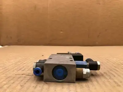 FESTO MFH-5-1/8 4 Way, 5 Ported Solenoid Valve 24-120PSI 1/8″