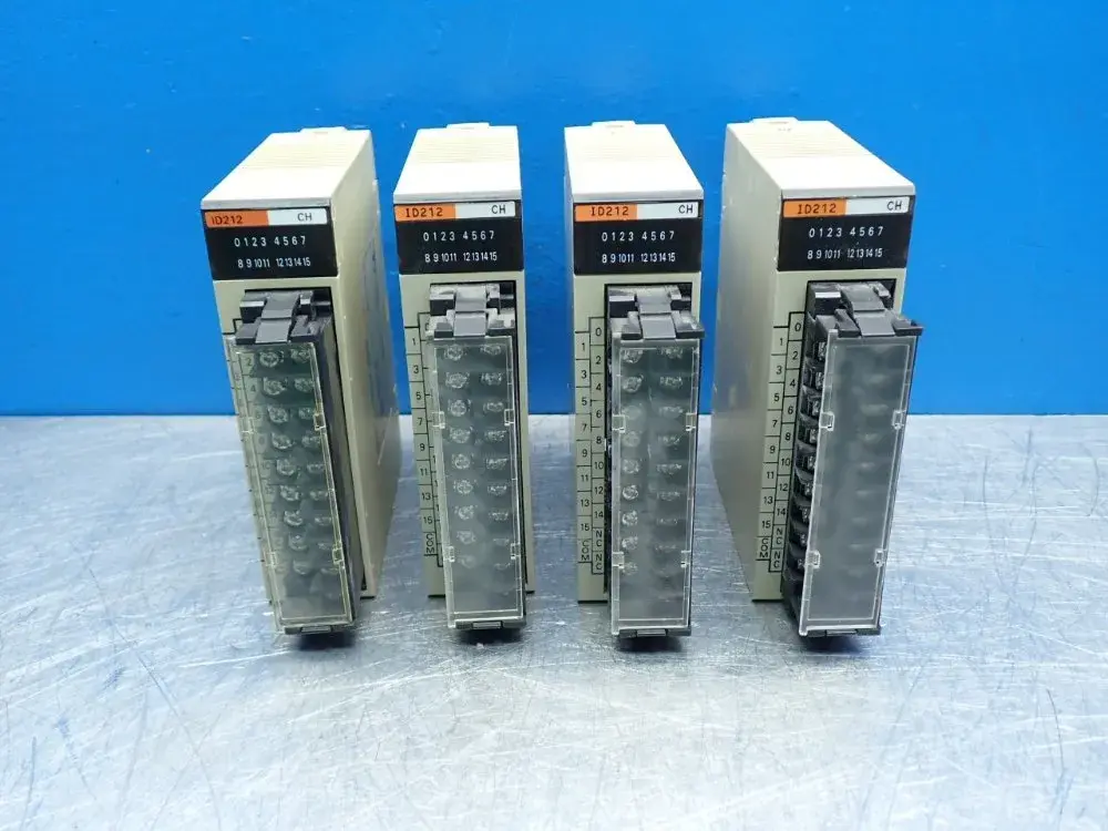 USED OMRON C200HID212