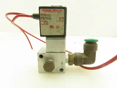 Automatic Switch U8280B2 Pneumatic Solenoid Valve 150PSI 120V 1/8"NPT LOT OF 3