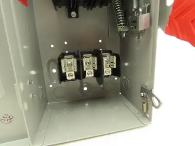 Siemens HF361 Heavy Duty Safety Fusible Disconnect Switch 3P 30A 600VAC 250VDC