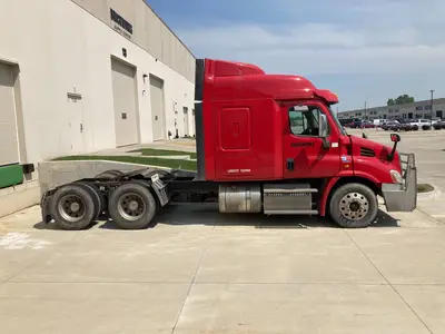 USED 2013 FREIGHTLINER CASCADIA
