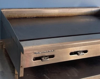 75-0179 Radiance TAMG-48 48” Manual Gas Griddle