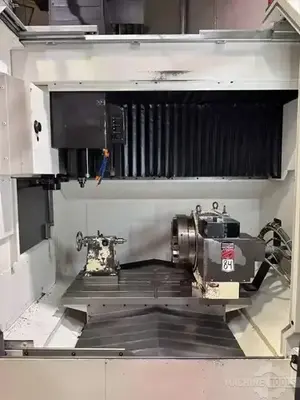 Used 2017 OKUMA GENOS M560-V Vertical Machining Centers Illinois US | Perfection Global, LLC. #1371157