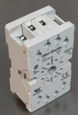 Allen Bradley 700-HN100/D Relay Base Socket Loc4E27