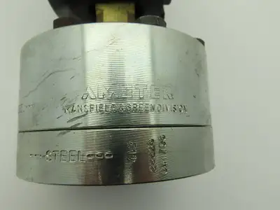 Ametek/TCI Type LC 1-150 Viton Diaphragm DC 200 Liquid Fill w/USG 200" H2O Gauge