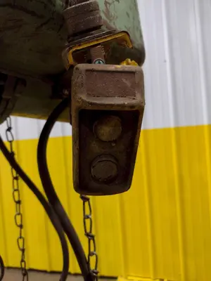 2000 LB 1 TON P&H MODEL ZIP LIFT CABLE HOIST: STOCK #18897