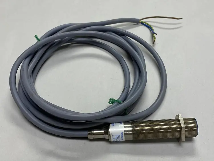 New | in-Stock EATON E57-MAL18A2 Proximity Sensors Ohio US | Surplus Asset Holdings #1206132