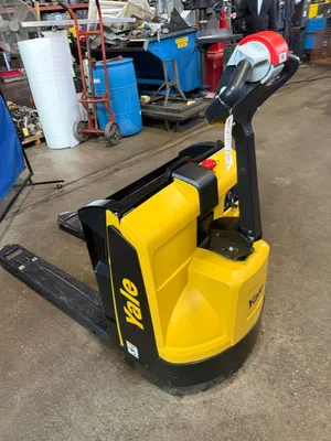 2014 Yale MPB045VG Pallet Jacks | Great American Equipment Company (12)