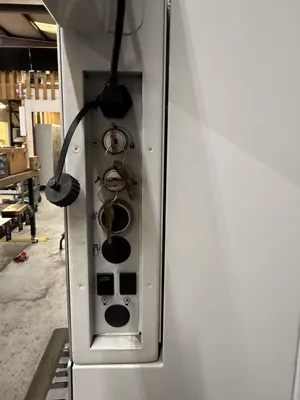 2020 HAAS UMC-500 Vertical Machining Centers (5-Axis or More) | Machinery Resources International (23)