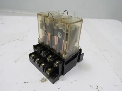Matsushita HG4-DC24V Relay W/Socket 20A 250V From a Watino LG71 CNC