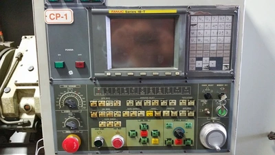 USED 2002 HWACHEON HI-EC035