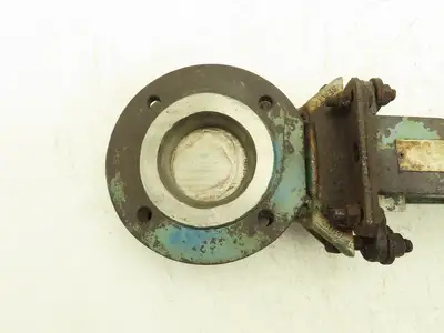 DeZurik 827 Flanged 3" Knife Gate Valve 316 SS Rising Stem Metal Seat