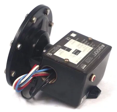 NEW ASHCROFT B422B-XFM PRESSURE SWITCH B422BXFM