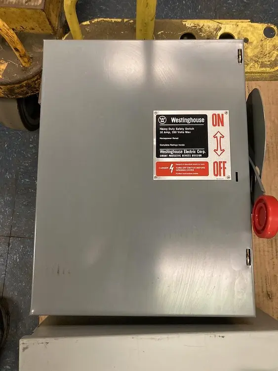 New | in-Stock WESTINGHOUSE HFN421 Miscellaneous Equipment (Electrical & Power) Ohio US | Surplus Asset Holdings #1242761