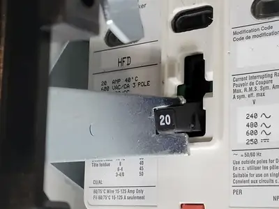 Used EATON SVX005A1-5A4N1 Switchgears British Columbia CA | Lenmark #240122
