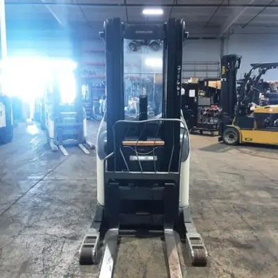 USED 2016 CROWN RR5725-45