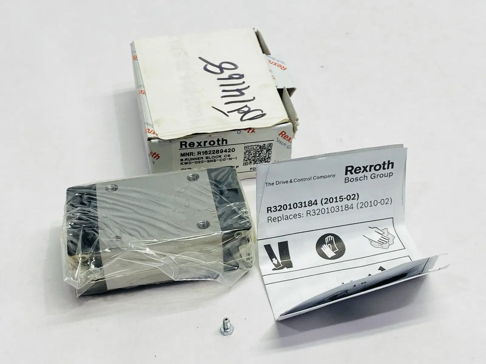 R162289420 | Bosch Rexroth  Ball Runner Block Carbon Steel KWD-020-SNS-C0-N-1 - New Other