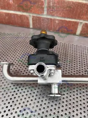 USED ITT PURE FLO 1-316L-RA20MAX 5 -WAY DIAPHRAGM VALVE W/ 1", 3/4"  SANITARY FITTING