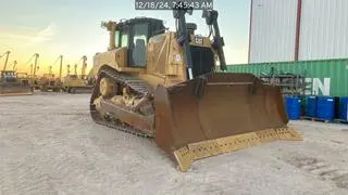 USED 2015 Caterpillar D8T