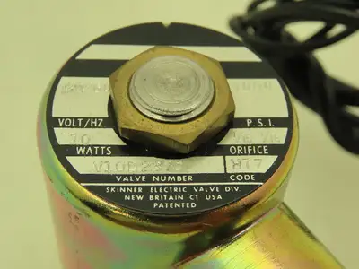 Honeywell Skinner V10D2370 Solenoid Valve 3-Way 120V 1000 PSI 1/16" Orifice
